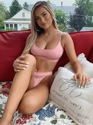 Model Escorts in hauz-khas-enclave